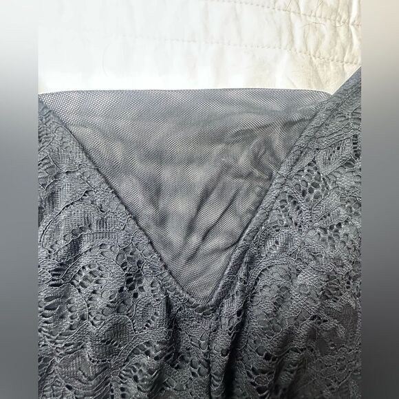 NWTs TORRID Black Lace Gown Sz 4X - Picture 9 of 11